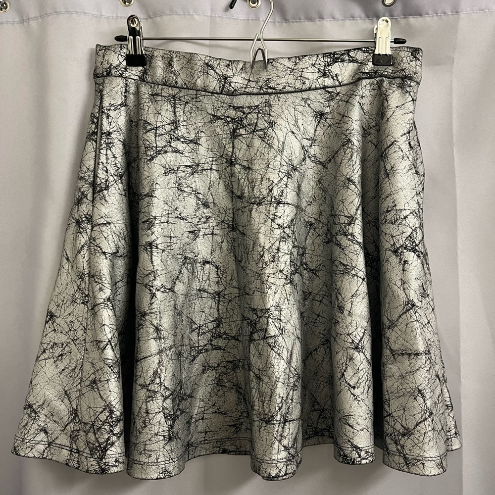 Metallic crackle print. Worn a handful of times, good condition